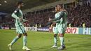 Bintang Portugal, Cristiano Ronaldo, merayakan gol yang dicetaknya ke gawang Latvia pada laga kualifikasi Piala Dunia 2018 di Stadion Skonto, Riga, Jumat (9/6/2017). Latvia kalah 0-3 dari Portugal. (AP/Roman Koksarov)