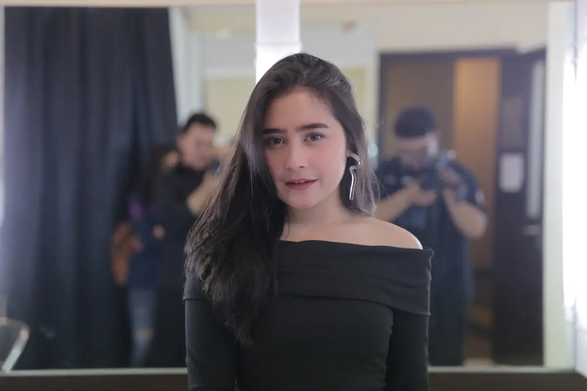 Prilly Latuconsina