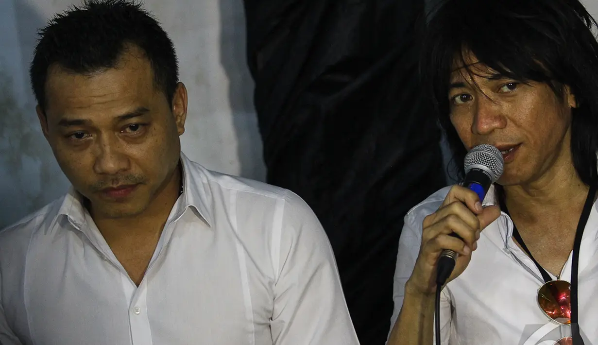 Abdee Slank sengaja mengajak musisi yang dulu beda pilihan agar bersatu kembali membangun Indonesia, Jakarta, Senin (20/10/2014) (Liputan6.com/Faizal Fanani)