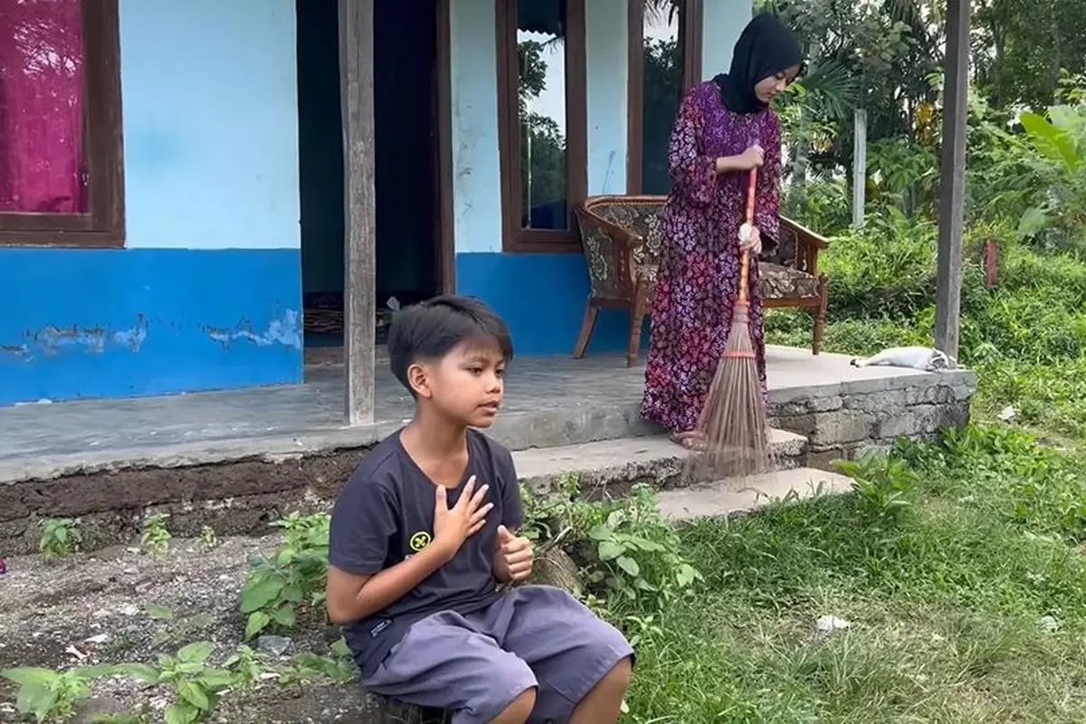 6 Potret Rumah Farel Prayoga Penyanyi Cilik 'Ojo Dibandingke', Sederhana