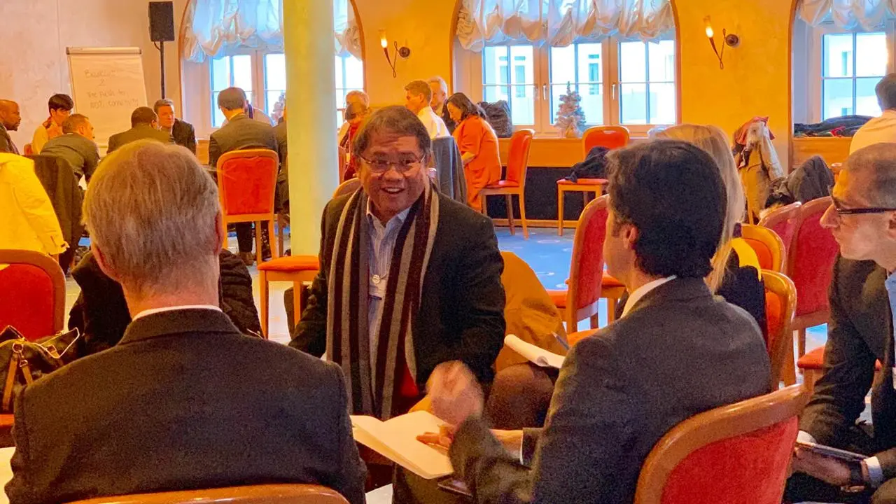 Di tengah perhelatan World Economic Forum (WEF) di Davos, Swiss, Menteri Komunikasi dan Informatika Rudiantara berbagi tentang ledakan generasi muda di Indonesia. Dok Keminfo