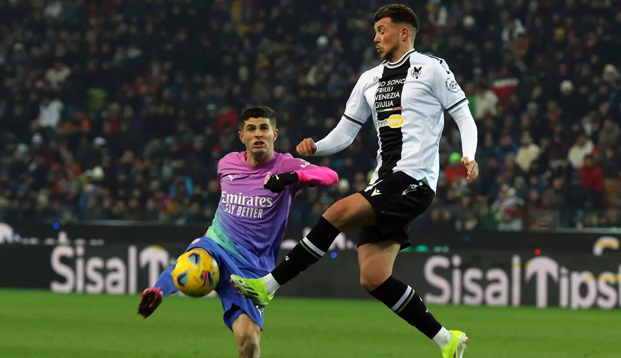 I Rossoneri comeback dan menang 3-2 atas Udinese meski sempat tertinggal sampai menit ke-84. (Andrea Bressanutti/LaPresse via AP)