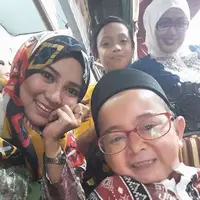 Daus Mini dan pacar barunya nan cantik, Ani. [Foto: Instagram]