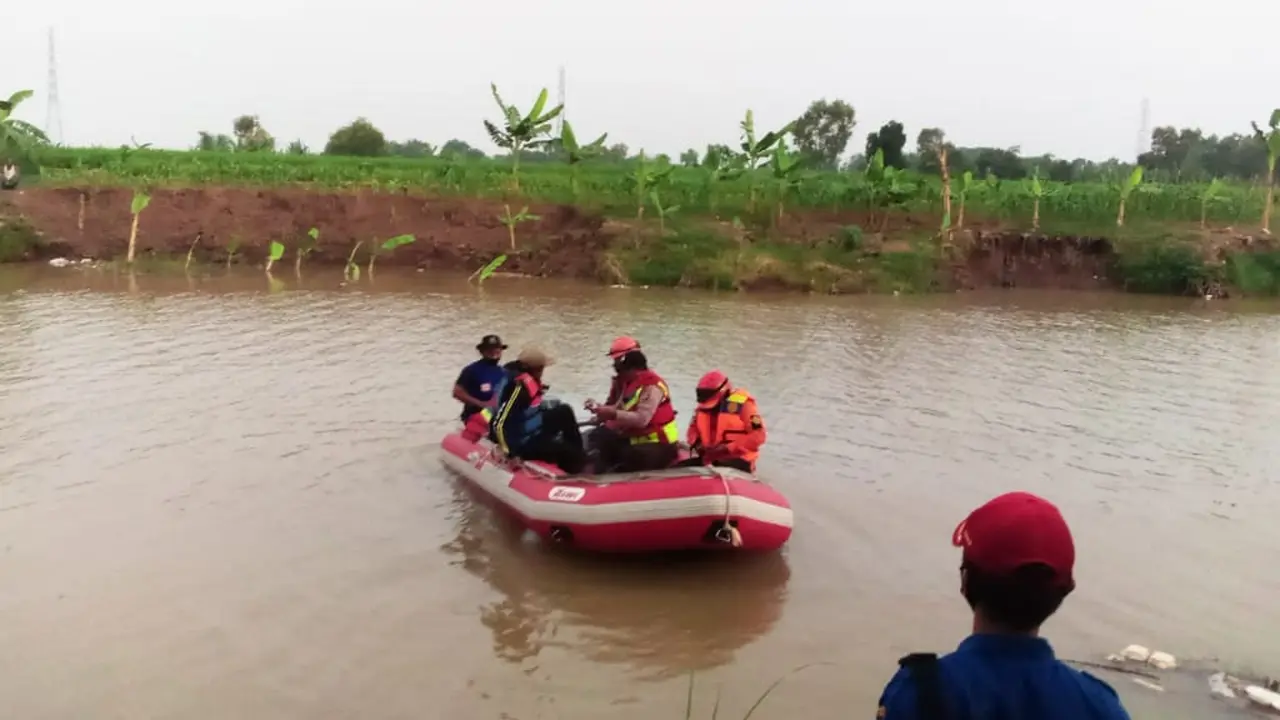 Dua bocah tenggelam di Sungai Ciasem, Subang. 1 Selamat, lainnya hilang. (Foto: Liputan6.com/Abramena)
