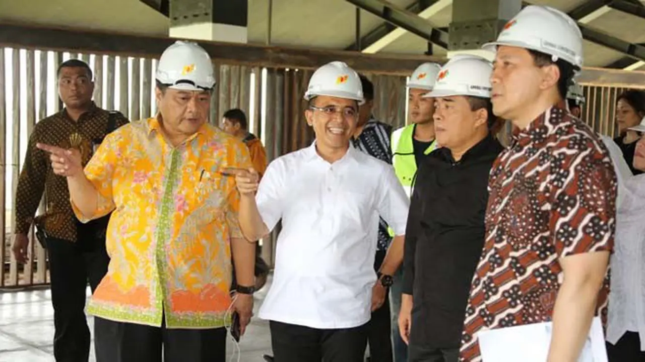Akom Takjub dengan Pembangunan Bandara di Banyuwangi