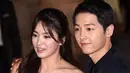 Semakin dekat hari pernikahan Song Joong Ki  dan Song Hye Kyo. Berbagai persiapan tentunya sudah dilakukan oleh kedua belah pihak. Tak jarang pula para penggemar yang penasaran dengan kondisi saat ini. (Naver)