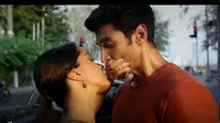 Film OK Jaanu tayang di Mega Bollywood (Foto: Dharma Productions via IMDB.com)