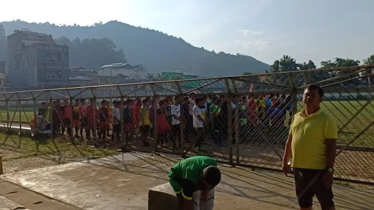 Seleksi pesepak bola muda AM Manajemen