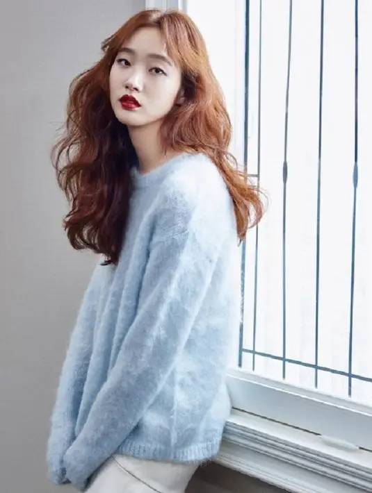 Demi Drama Cheese In The Trap, Kim Go Eun rela rambutnya dikeriting. (Foto: dramafever.com)