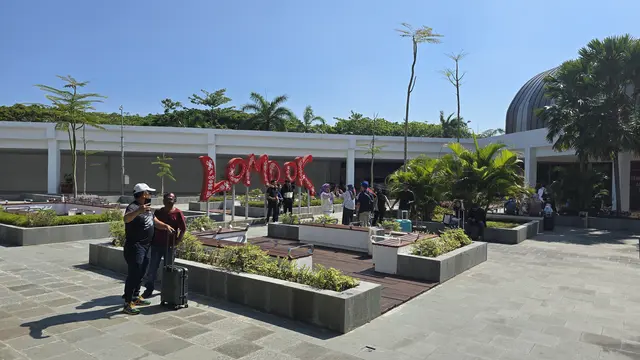 Suasana Bandara Zainudin Abdul Madjid jelang MotoGP Mandalika 2024