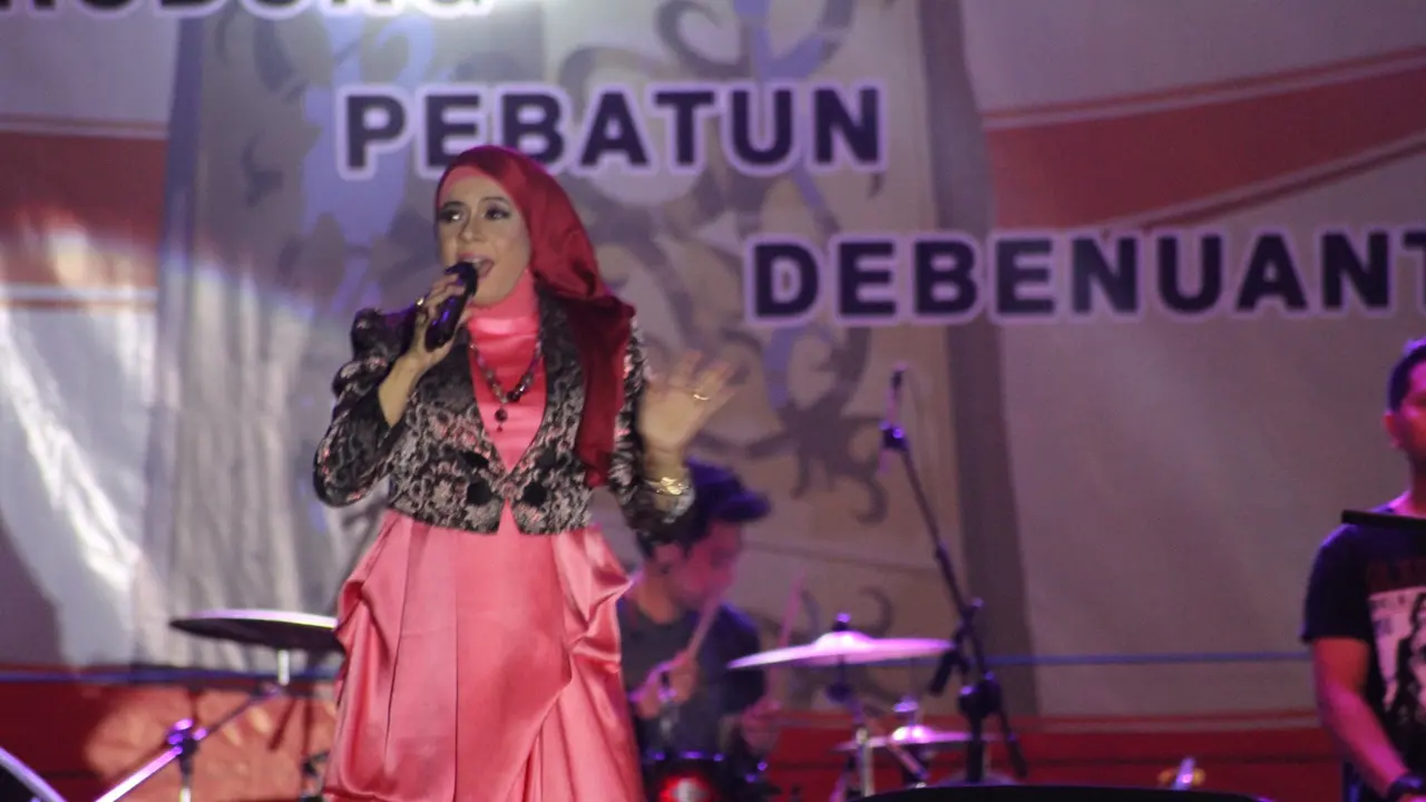 Devia Sherly