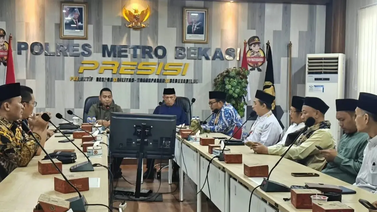 Polres Bekasi fasilitasi klarifikasi dan mediasi terkait pernyataan Abah Setu yang viral di media sosial. (Dok. Antara)