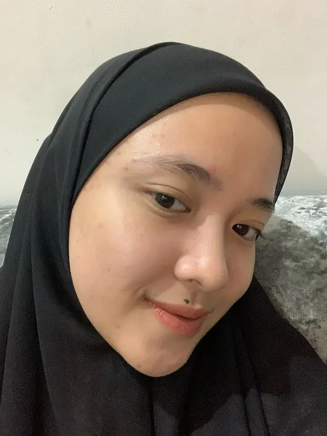 Nissa Sabyan Tanpa Makeup