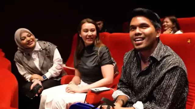 Thariq Halilintar dan Aaliyah Massaid (YouTube/Thariq Halilintar)