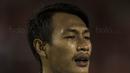 Kapten Timnas Indonesia, Hansamu Yama, menangis sebelum melawan Vietnam pada laga SEA Games di Stadion MPS, Selangor,Selasa (22/8/2017). Kedua negara bermain imbang 0-0. (Bola.com/Vitalis Yogi Trisna)