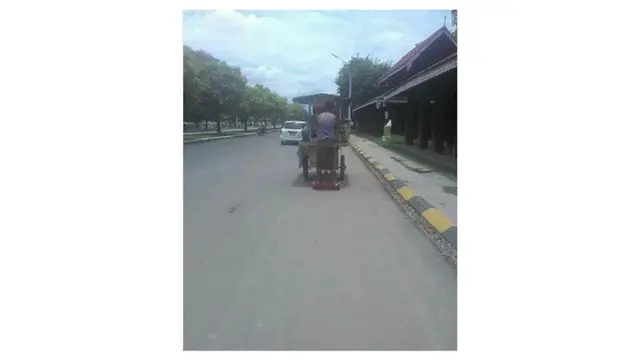 Kelakuan Nyeleneh di Jalan Raya