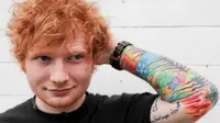 Ed Sheeran membuat para penggemar terkejut dengan berita tersebut. 