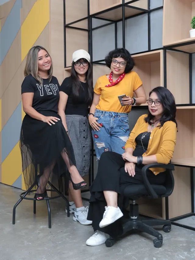 [Fimela] Hobi Menulis? Ternyata Begini Cara Mudah untuk Mempromosikan Tulisanmu