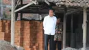 "Tetangga diundang. Saudara-saudara diundang, ada dari pasar diundang. PKL diundang, semuanya diundang," ungkap Jokowi, ditemui di Graha Saba Buana hari ini, Senin (6/7/2017). (Adrian Putra/Bintang.com)