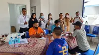 Proses pemberian BLT Dana Bagi Hasil Cukai dan Hasil Tembakaui terhadap petani dan buruk pabrik tembakau di Probolinggo (Istimewa)