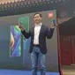 CEO Xiaomi, Lei Jun, mengumumkan smartphone terbaru Mi Mix 3 (Foto: akun Twitter Global VP Xiaomi, Manu Kumar Jain)