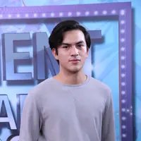 Artis muda ganteng dan banyak memikat para wanita. Masuk nominasi Infotainment Awards 2017 dalam kategori Selebriti Pria Paling Memikat. Dalam kategori ini, dimenangkan oleh Rizky Nazar. (Adrian Putra/Bintang.com)