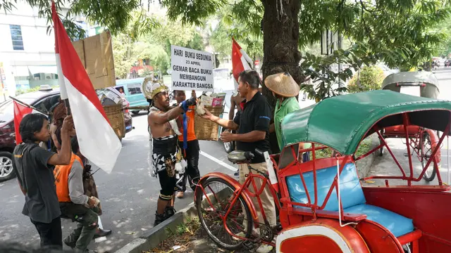 Aksi Kopral Bagyo Peringati Hari Buku