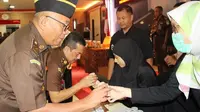 Tes urine berlangsung di Institusi Kejaksaan Agung. ©2020 Merdeka.com/istimewa