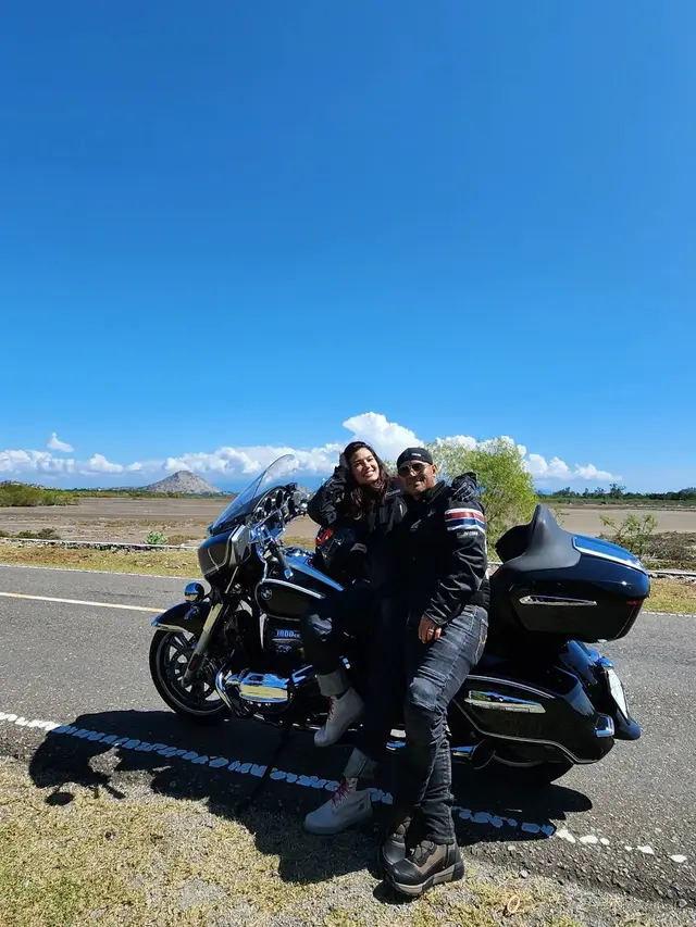 6 Potret Duma Riris Pertama Kali Ikut Touring Bareng Judika, Seru Keliling NTB