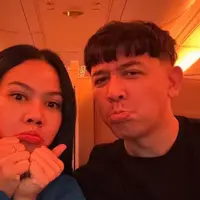 Potret Yura Yunita dan Donne Maula Siap Liburan ke Inggris. (instagram/yurayunita/donne_maula)