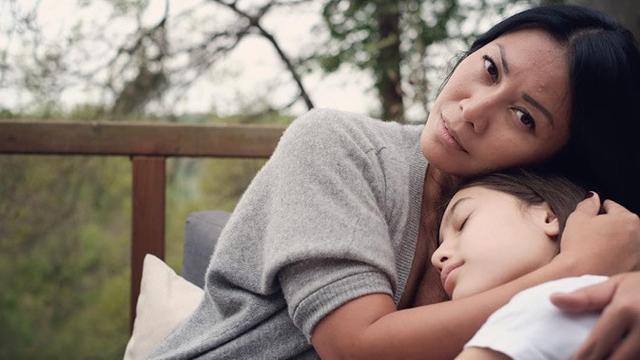 5 Potret Anggung C Sasmi yang Kini Berusia 45 Tahun, Awet Muda