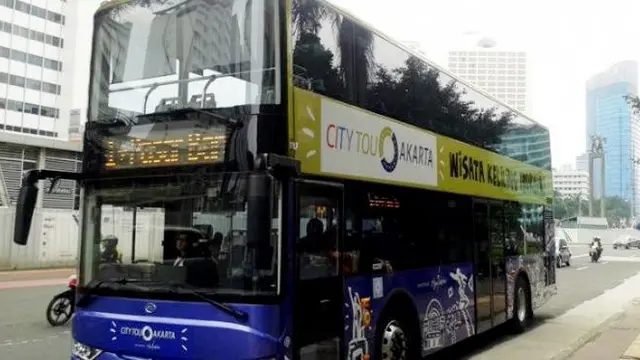 Bagi anda yang ingin mengisi sisa waktu libur Lebaran, Bus City Tour muungkin dapat menjadi pilihan liburan berkeliling kota Jakarta.