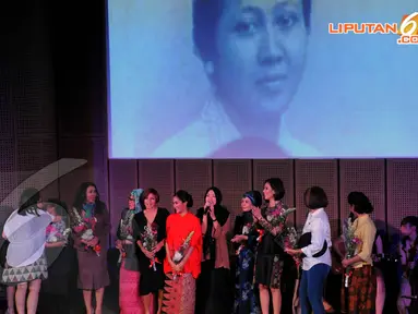 Sehari menjelang hari Kartini, sebuah pentas monolog digelar di Galeri Indonesia Kaya, Jakarta Pusat, Minggu (20/4/14) (Liputan6.com/Faisal R. Syam)