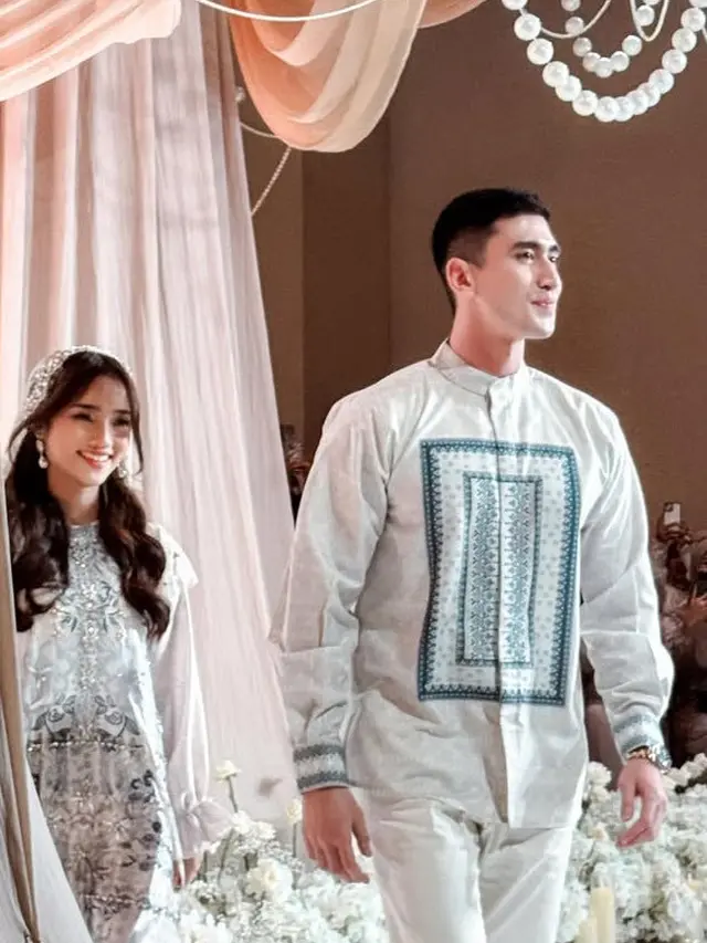 Syifa Hadju-El Rumi dan Fuji An-Verrel Bramasta Pamerkan Pakaian Couple saat Lebaran.