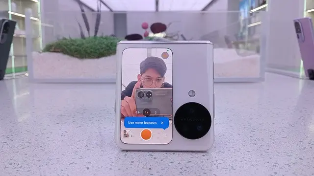 Layar Belakang HP Layar Lipat Oppo Find N3 Flip