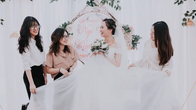 Ilustrasi pernikahan teman, teman menikah