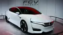 Mobil Honda FCV ditampilkan saat The North American International Auto Show di Detroit, Michigan, pada 13 Januari 2015. (AFP Photo/Jonathan Knight)