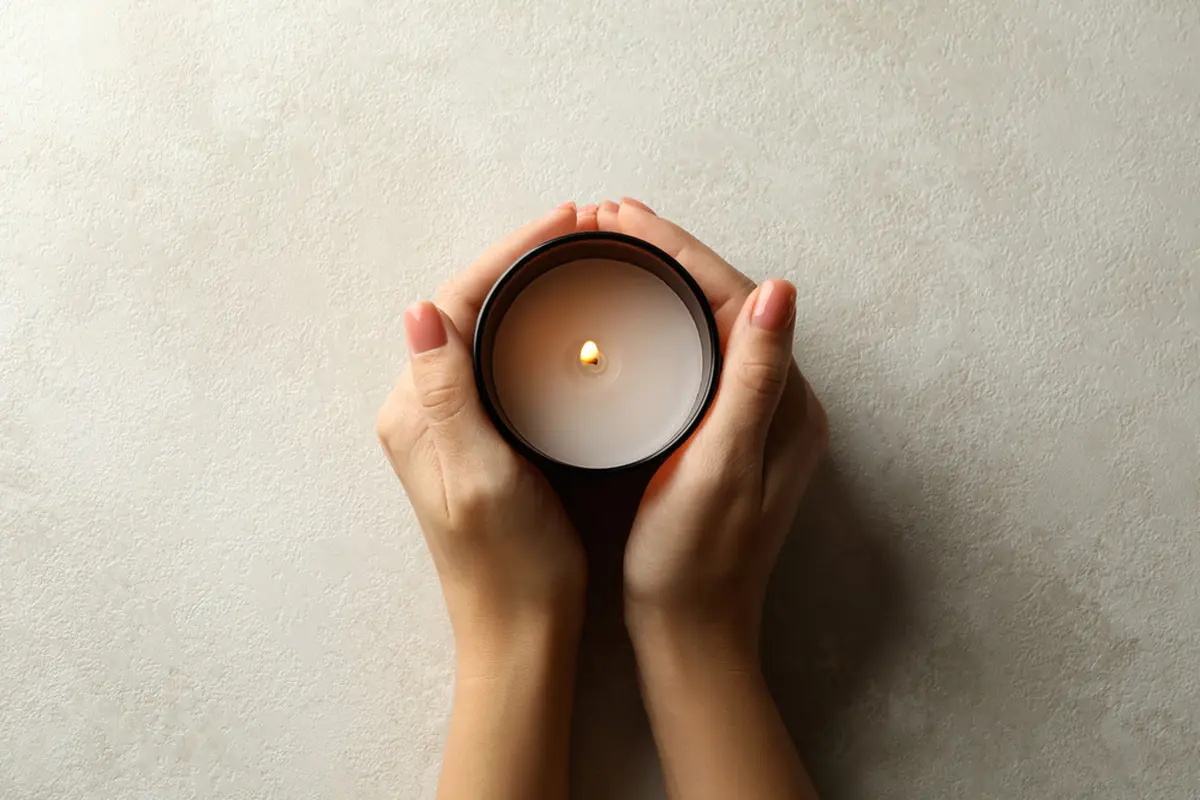 Ilustrasi lilin aromaterapi