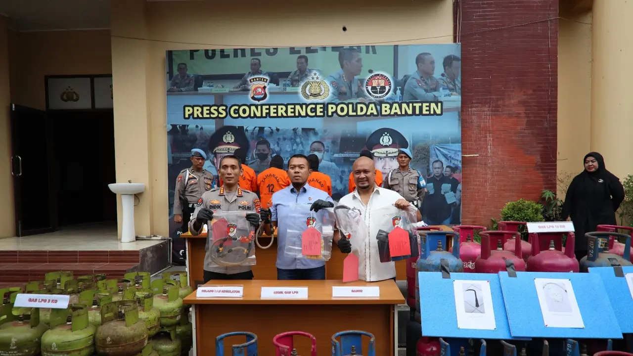 Ditreskrimsus Polda Banten tangkap Penyulap Gas Subsisid Menjadi 12kg. (Polda Banten).