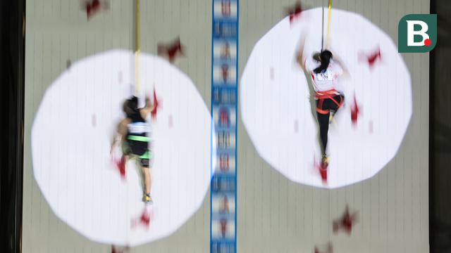 Foto: Indonesia Dominasi Babak Kualifikasi Kejuaraan Dunia Panjat Tebing 2023 Seri Jakarta, Pembukaan Berlangsung Meriah