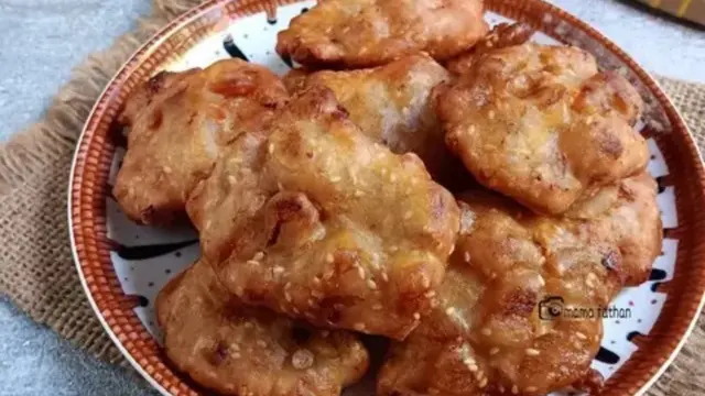 Resep pisang goreng madu wijen. (dok. Cookpad @mamafathan)