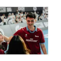 Intip gaya kompak Keisya Levronka dan Nyoman Paul di Bahkan Voli 2 (@manpaularo)