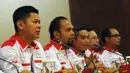 CDM Indonesia untuk Olimpiade 2016, Raja Sapta Oktohari (kiri) memberikan keterangan terkait program dukungan di Jakarta, Kamis (10/3/2016). Raja Sapta mengkampanyekan ”Indonesia Bisa Emas” untuk meningkatkan dukungan. (Liputan6.com/Helmi Fithriansyah)