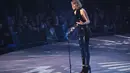 Dalam video tersebut, Taylor Swift nampak menikmati ketika dirinya berlari kecil diatas treadmill sambil memutar lagu 'Jumpman' milik penyanyi Drake. (AFP/Bintang.com)