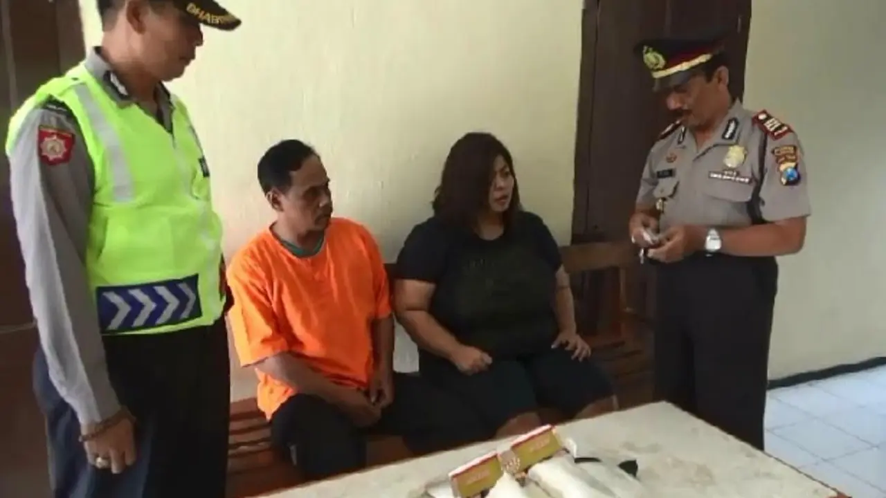 Sepasang Kekasih Penipu