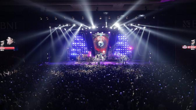 sejak lagu pertama, toto sukses riuhkan java jazz festival 2019