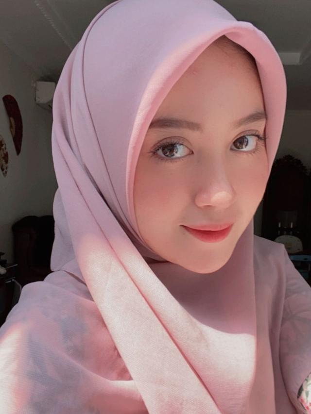 6 Potret Nabilah Ayu Eks JKT48 dalam Balutan Hijab, Bikin Pangling