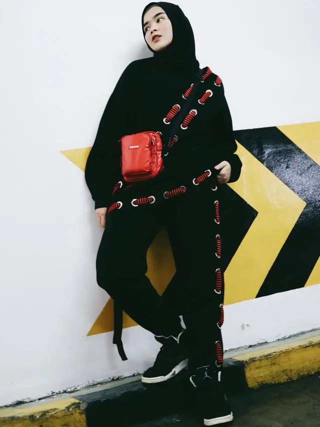 [Bintang] Tampil Pakai Hijab, 5 Gaya Sporty Sivia Azizah Makin Kekinian