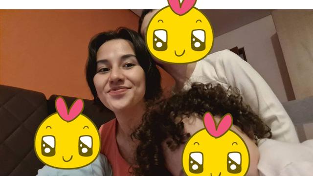 6 Potret Terbaru Dahlia Poland dengan Rambut Pendek, Bikin Pangling