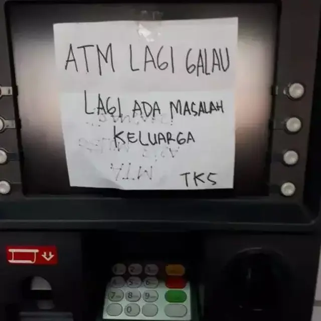 6 Potret Pemberitahuan Barang Rusak Sekalian Curhat Ini Bikin Tepuk Jidat